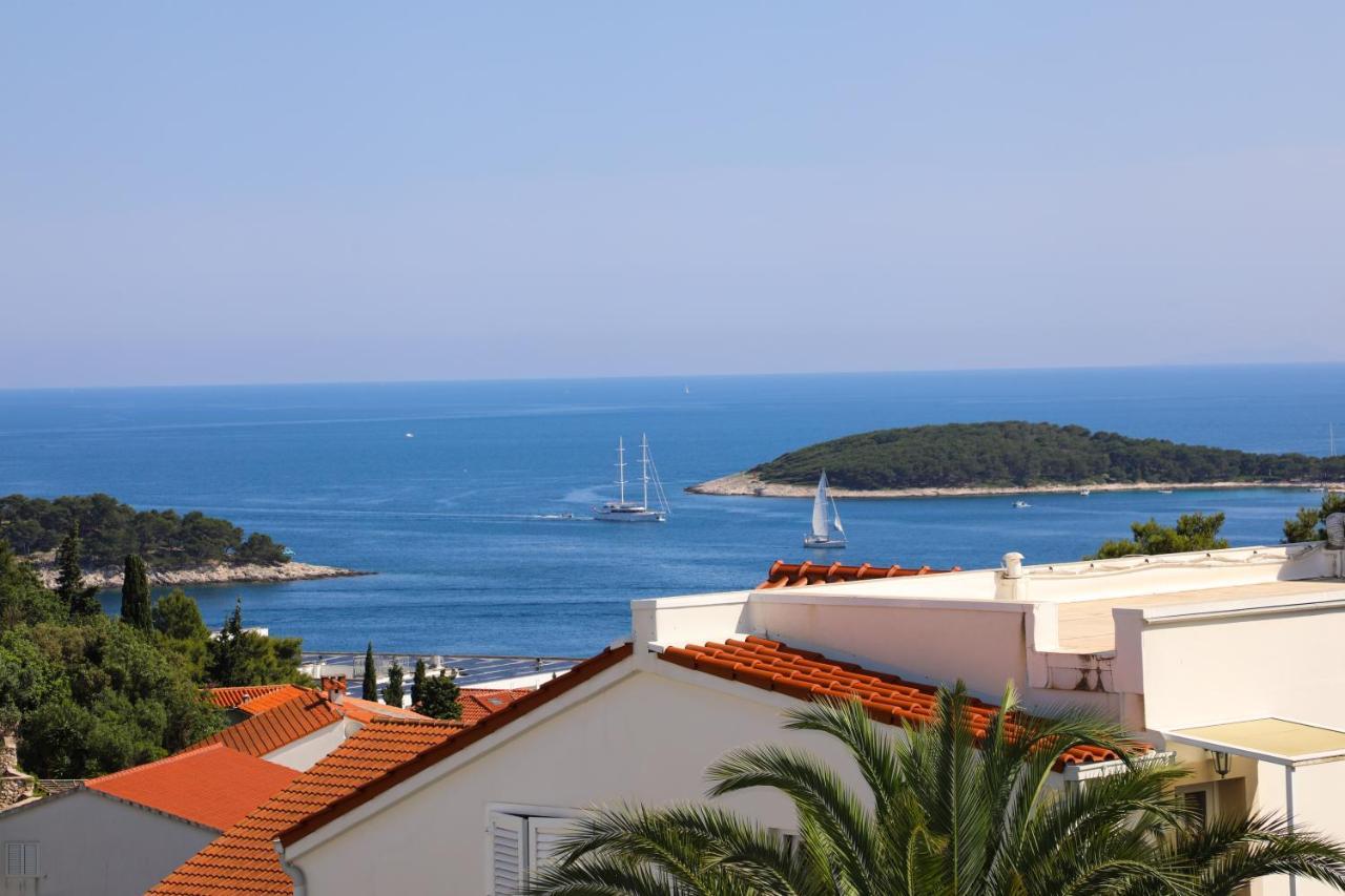 Stella Maris, Hvar - Rooms With A Balcony And A Stunning Sea View Hvar Town Zewnętrze zdjęcie